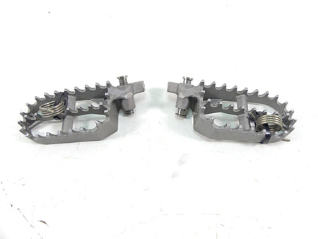 2016 BMW R1200GS Adv K51 Rider Footpeg Foot Peg Set 46718529843 46718529844 {{ shop.shopifyCountryName }} - Mototech271