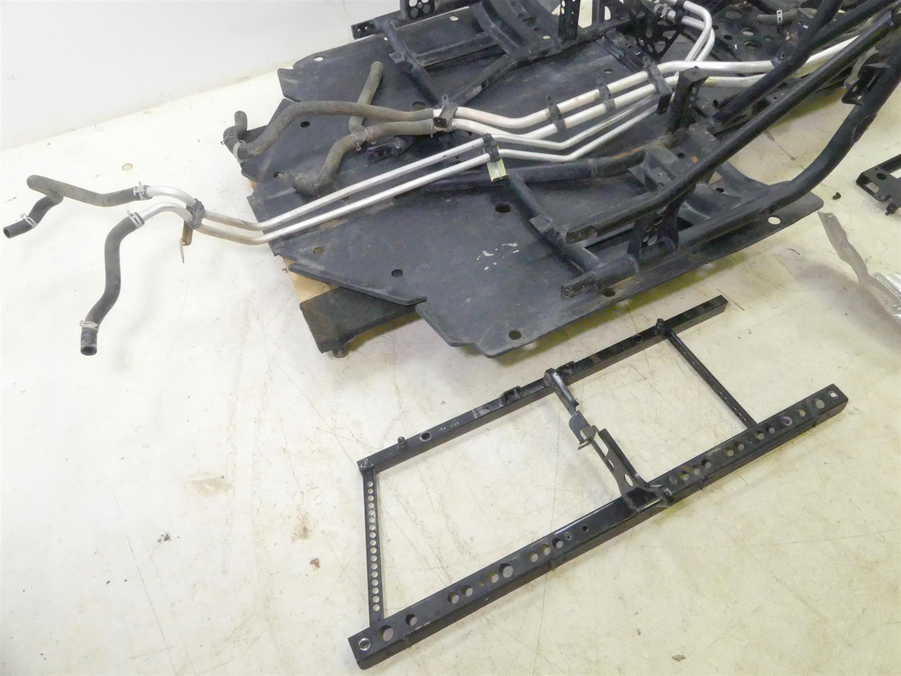 2018 Polaris RZR1000 XP EPS Turbo Dynamix Straight Main Frame Chassis With Salvage Title - 1022402 {{ shop.shopifyCountryName }} - Mototech271