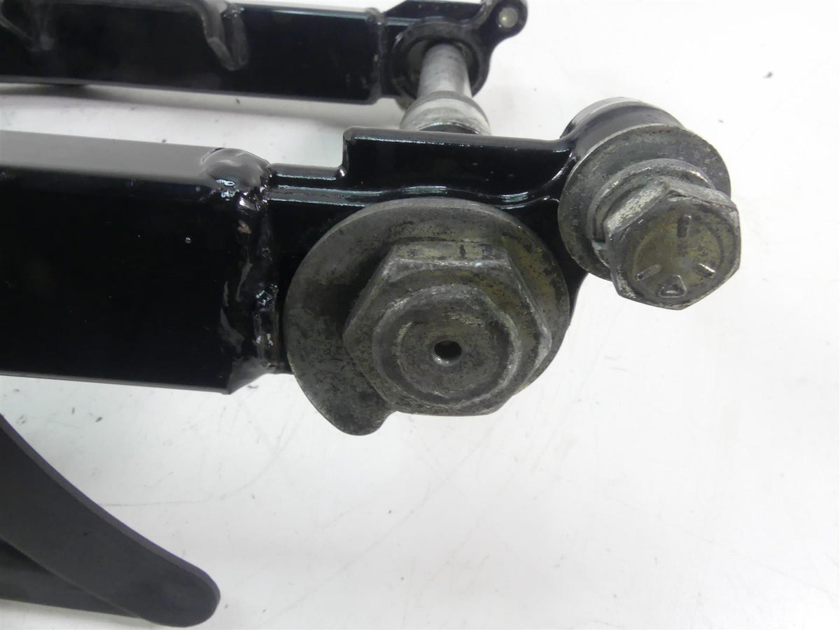 2005 Harley Touring CVO FLHTCSE Electra Glide Swingarm Swing Arm & Axle 47549-02 {{ shop.shopifyCountryName }} - Mototech271