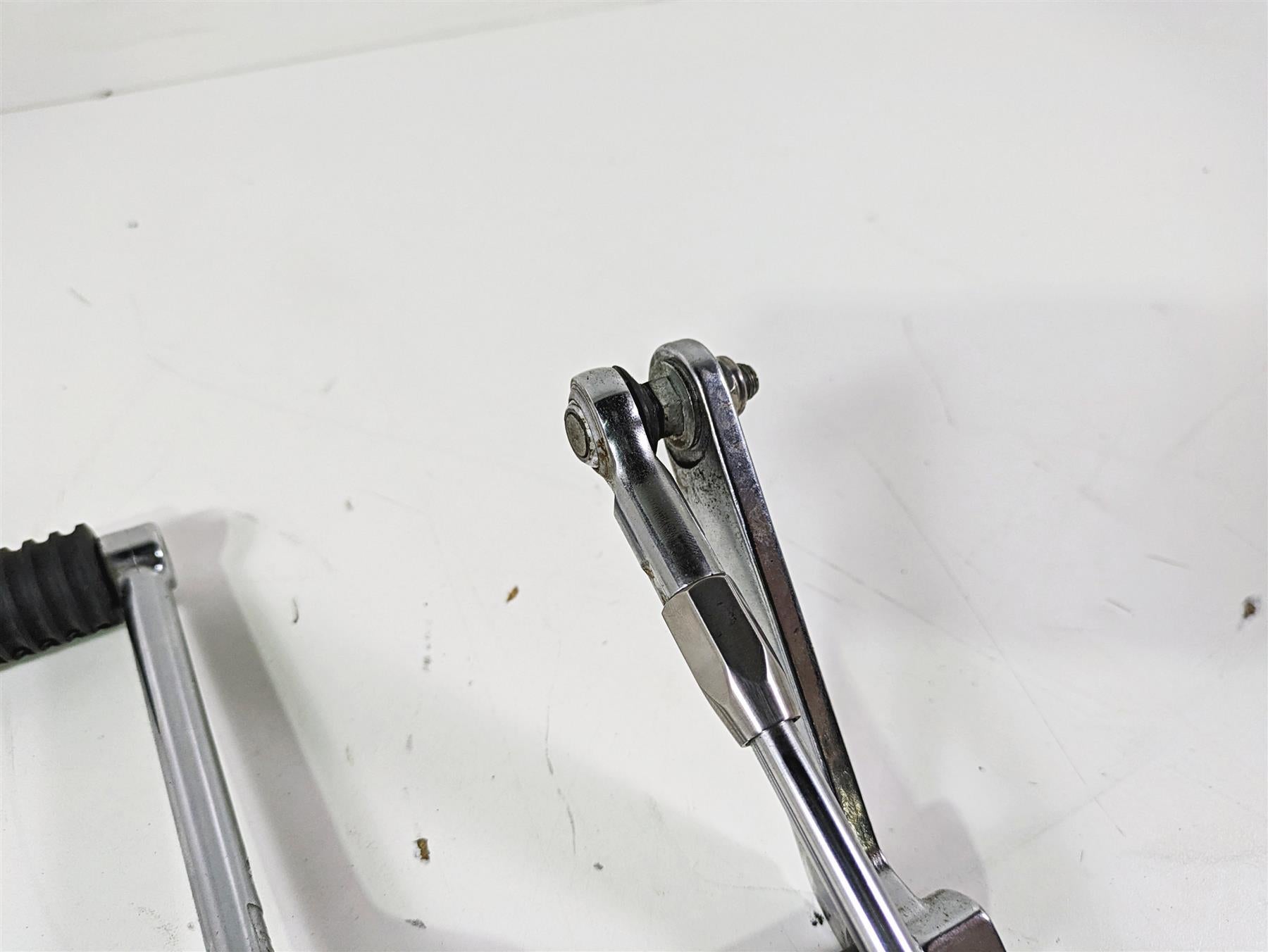 2008 Harley Touring FLHTCU E-Glide 105TH Heel Toe Shifter Lever Set 33895-82E {{ shop.shopifyCountryName }} - Mototech271