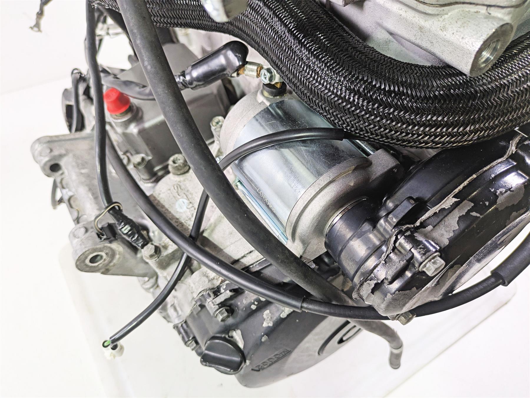 2006 Suzuki GSXR1000 K6 Engine Motor Transmission - For Parts - READ 11302-41811 {{ shop.shopifyCountryName }} - Mototech271