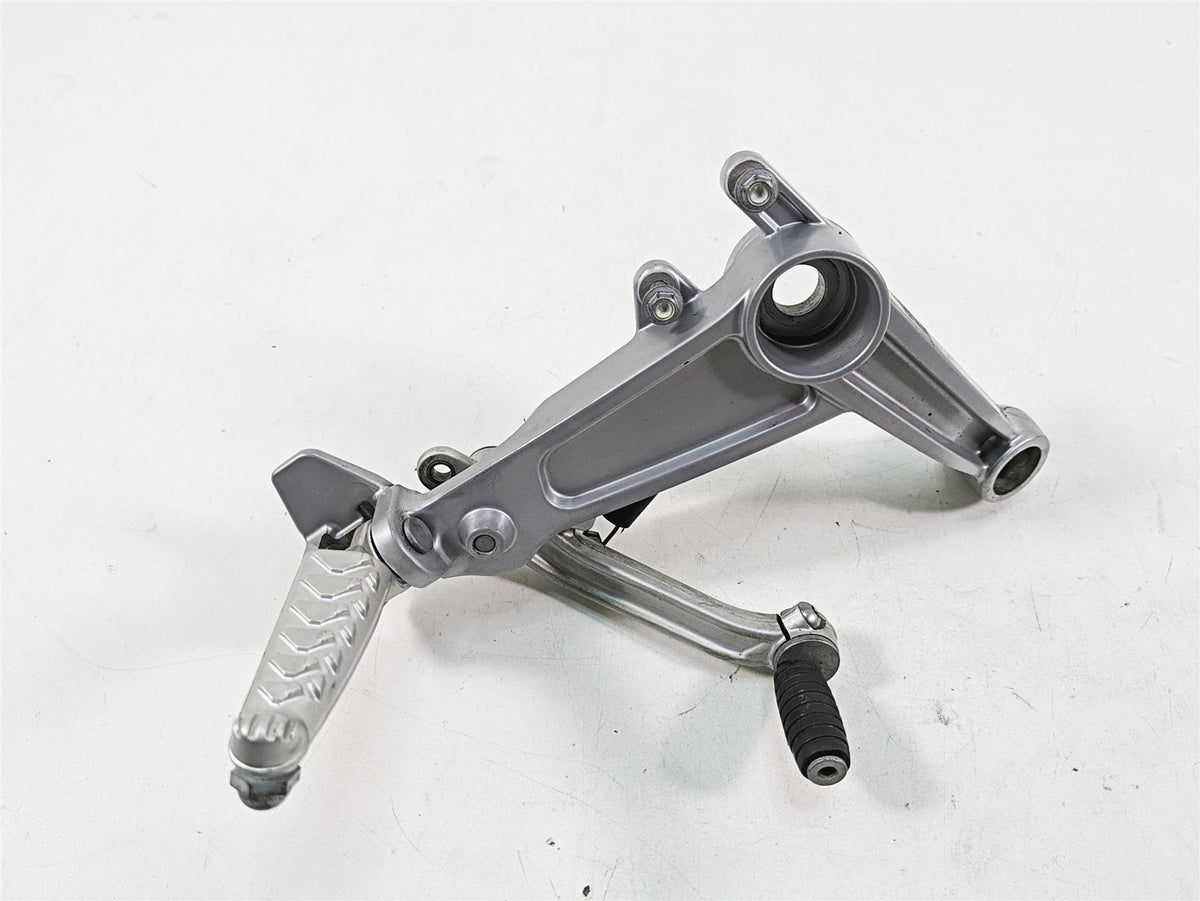 2021 Aprilia RS660 Left Rider Footpeg & Brake Pedal 2B005202 {{ shop.shopifyCountryName }} - Mototech271