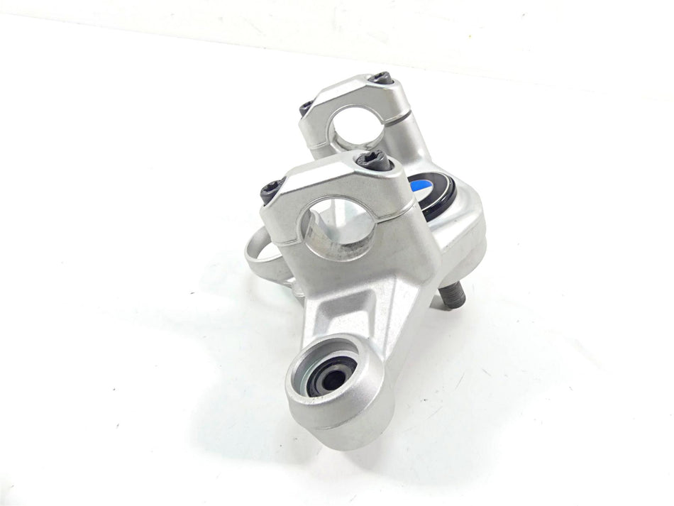 2014 BMW R1200GS K50 Upper Triple Tree Steering Clamp 31428555849 {{ shop.shopifyCountryName }} - Mototech271