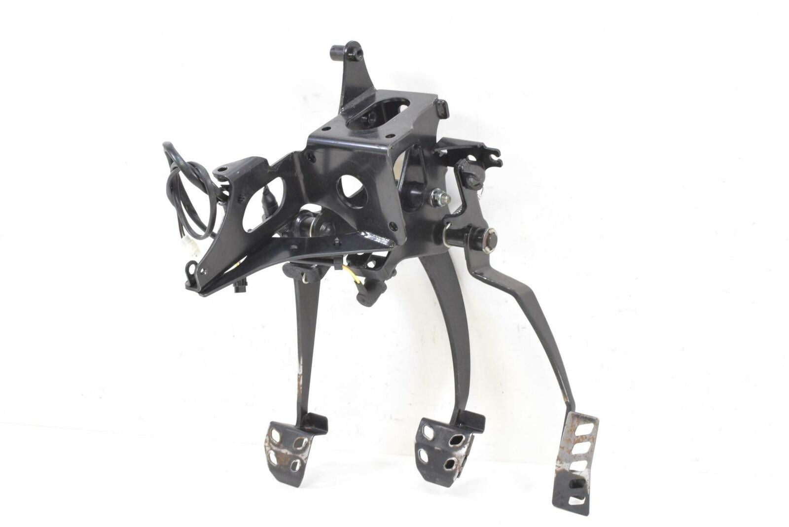 2016 Yamaha YXZ1000 R ES EPS Foot Gas Brake Clutch Pedal Set 2HC-F2548-00-00 {{ shop.shopifyCountryName }} - Mototech271