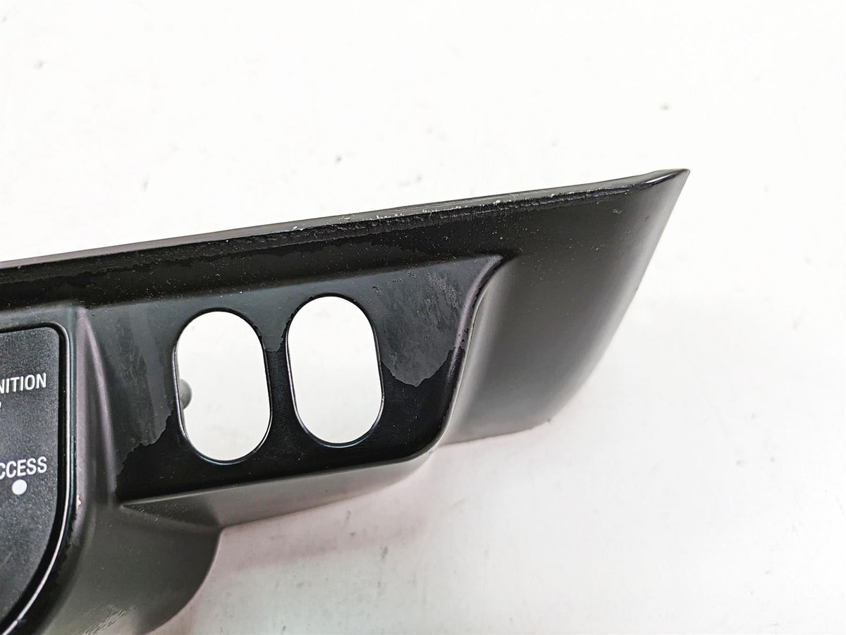 2010 Harley Touring FLHTCU Electra Glide Ignition Switch Panel Cover 58510-96 {{ shop.shopifyCountryName }} - Mototech271