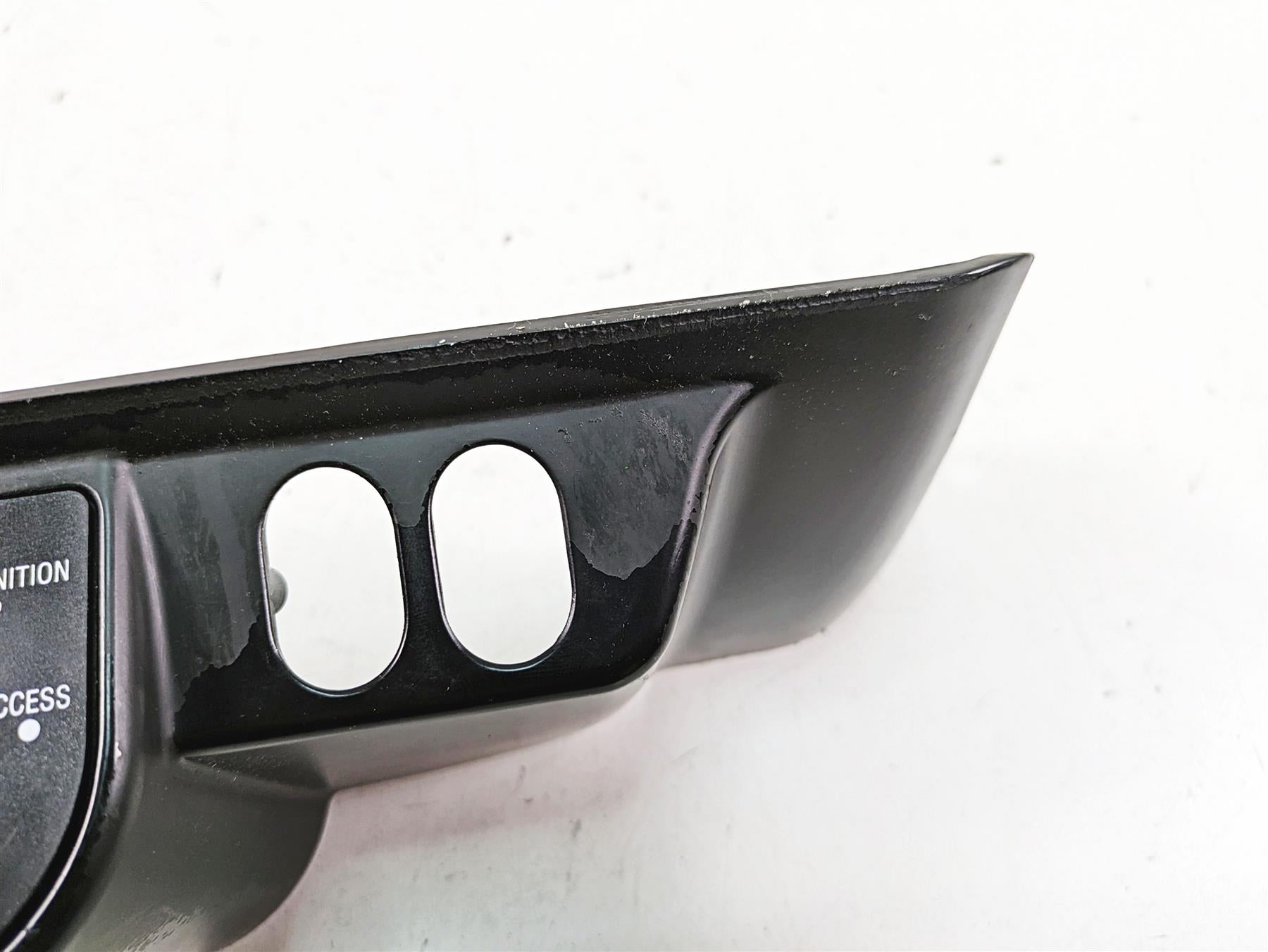 2010 Harley Touring FLHTCU Electra Glide Ignition Switch Panel Cover 58510-96 {{ shop.shopifyCountryName }} - Mototech271