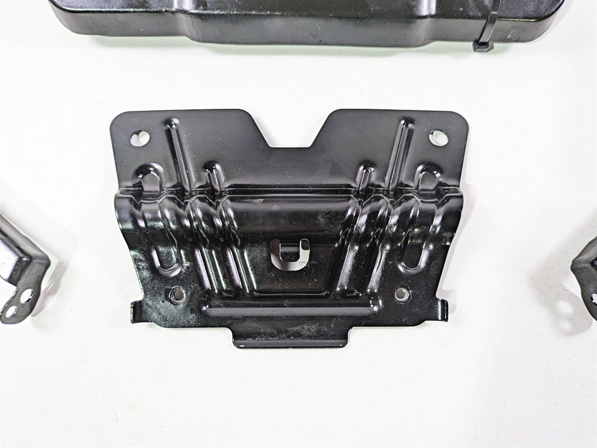 2017 Indian Chieftain Limited Front Fairing Stay Holder Carrier 1022608 {{ shop.shopifyCountryName }} - Mototech271