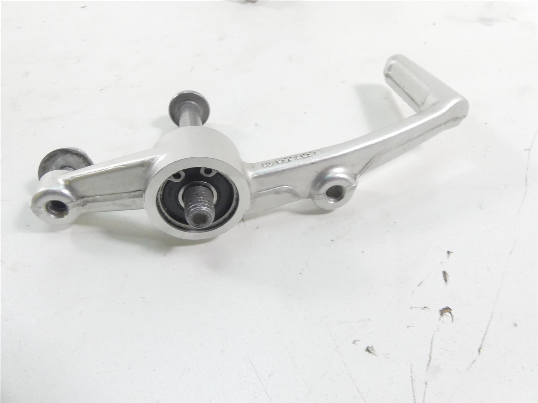 2018 BMW S1000RR K46 Left Front Foot Peg Footpeg Set & Shifter Lever 46717728307 {{ shop.shopifyCountryName }} - Mototech271
