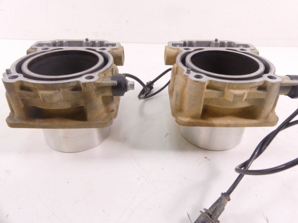 2014 Can-Am Maverick 1000R STD Piston Jug Cylinder Set 420413111 420413115 {{ shop.shopifyCountryName }} - Mototech271