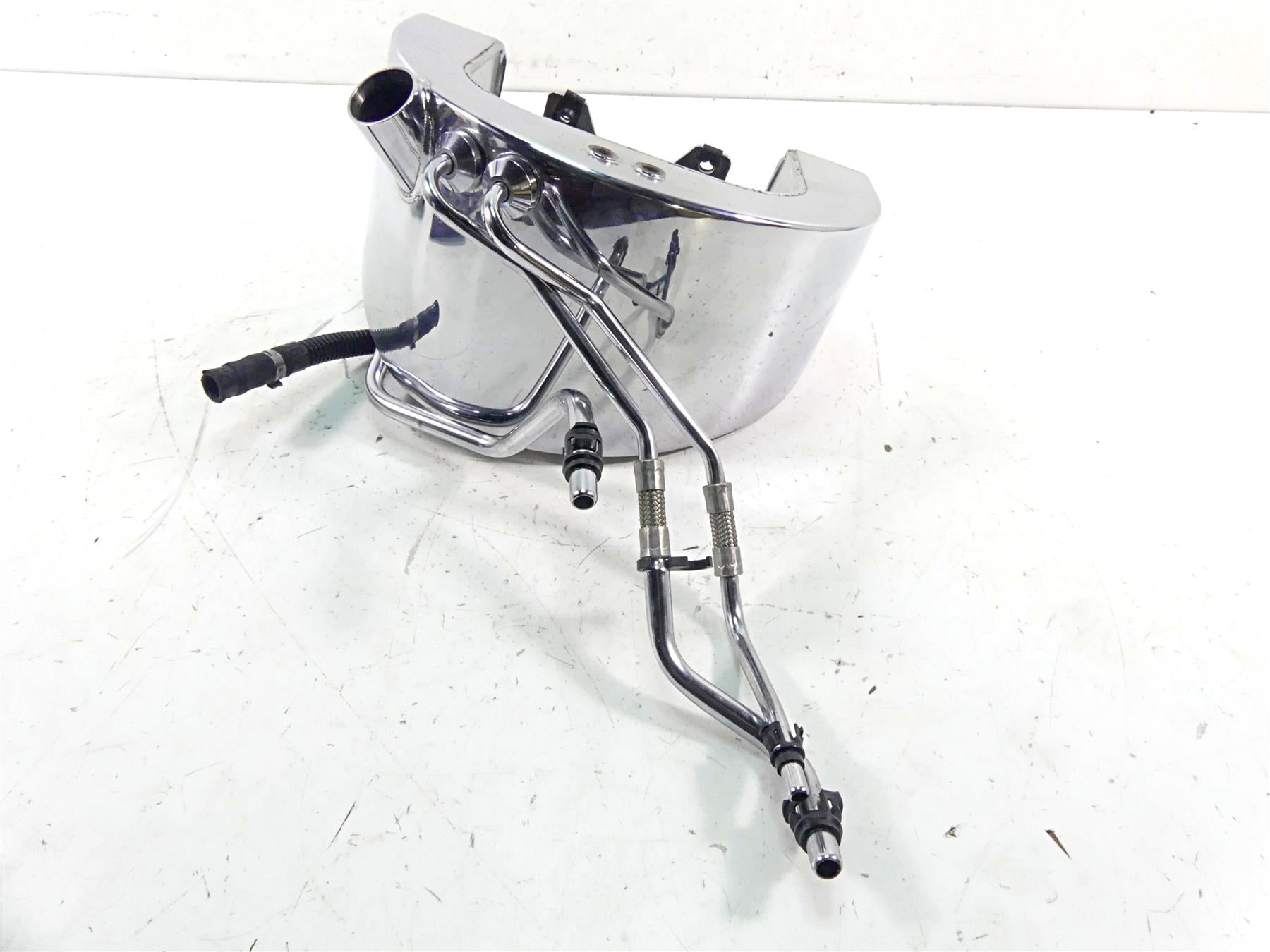 2006 Harley Softail FXSTSI Springer Oil Tank Reservoir & All Hoses 62498-00A {{ shop.shopifyCountryName }} - Mototech271