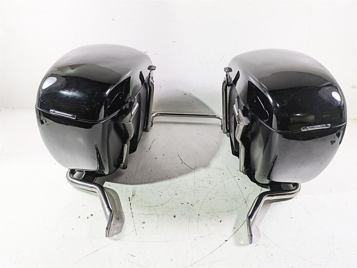 2002 Honda GL1500 CD Valkyrie Deluxe Interstate Saddlebag & Holder Set 21.152 {{ shop.shopifyCountryName }} - Mototech271
