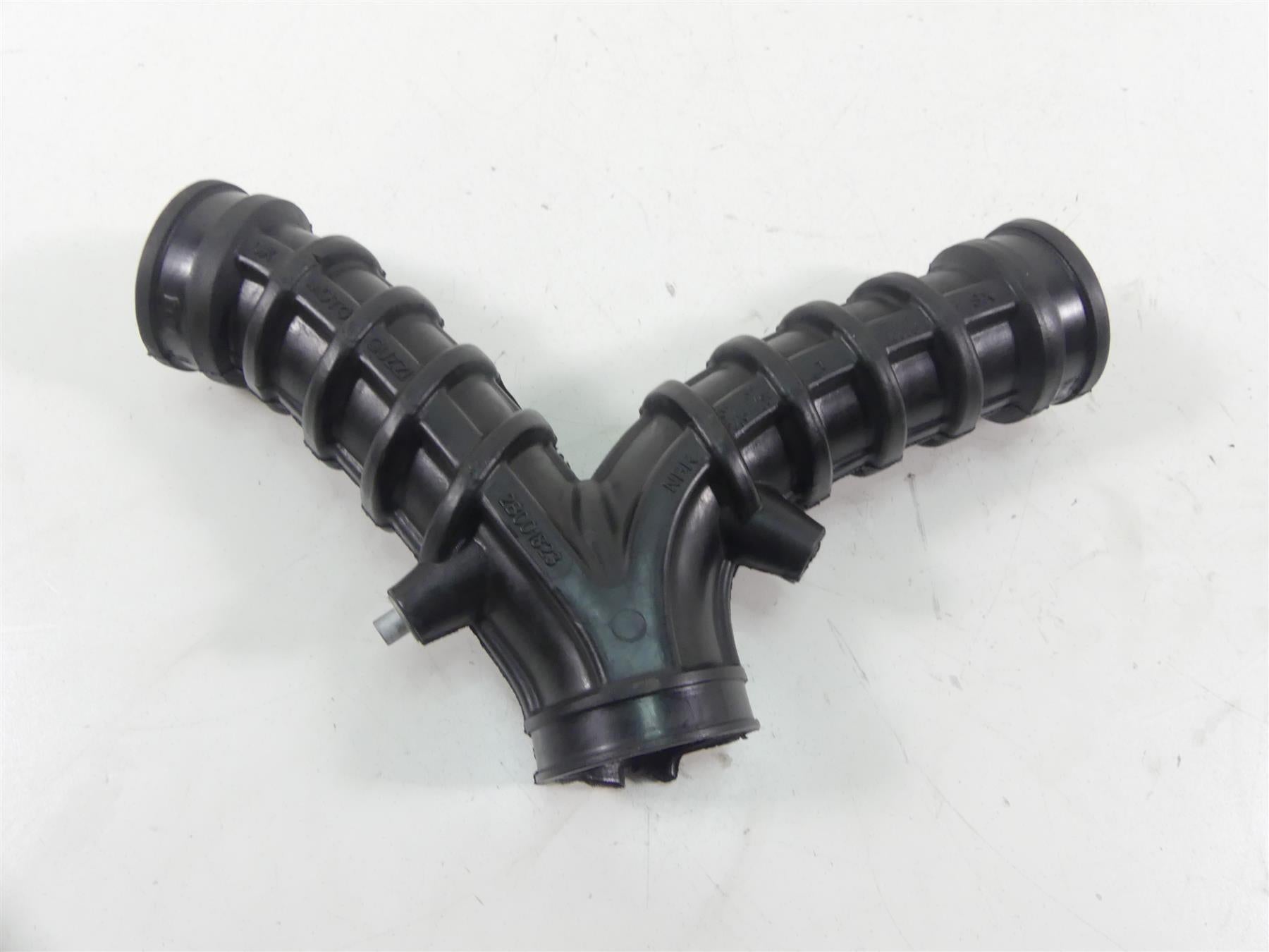 2019 Moto Guzzi V7 III Stone 750 Air Fuel Inlet Y-Tube 2B001823 {{ shop.shopifyCountryName }} - Mototech271