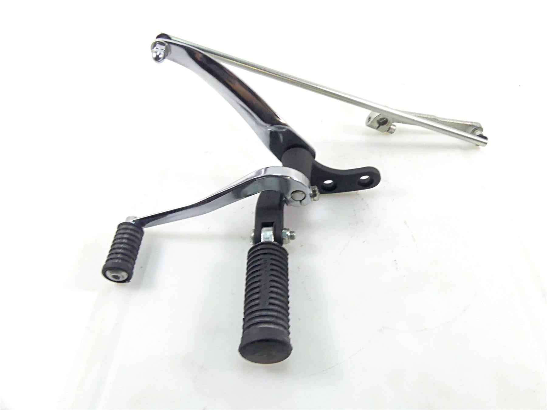 2010 Harley FXDF Dyna Fat Bob Front Left Oem Forward Footpeg & Shifter 33693-03 | Mototech271