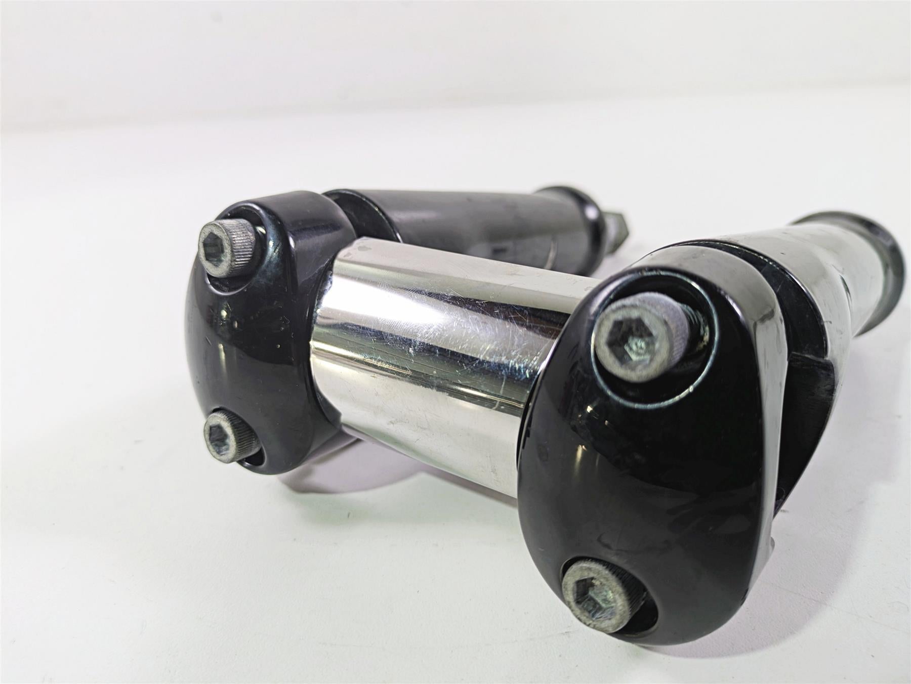 2007 Harley Sportster XL1200 C Handlebar Riser Set 56898-08 {{ shop.shopifyCountryName }} - Mototech271