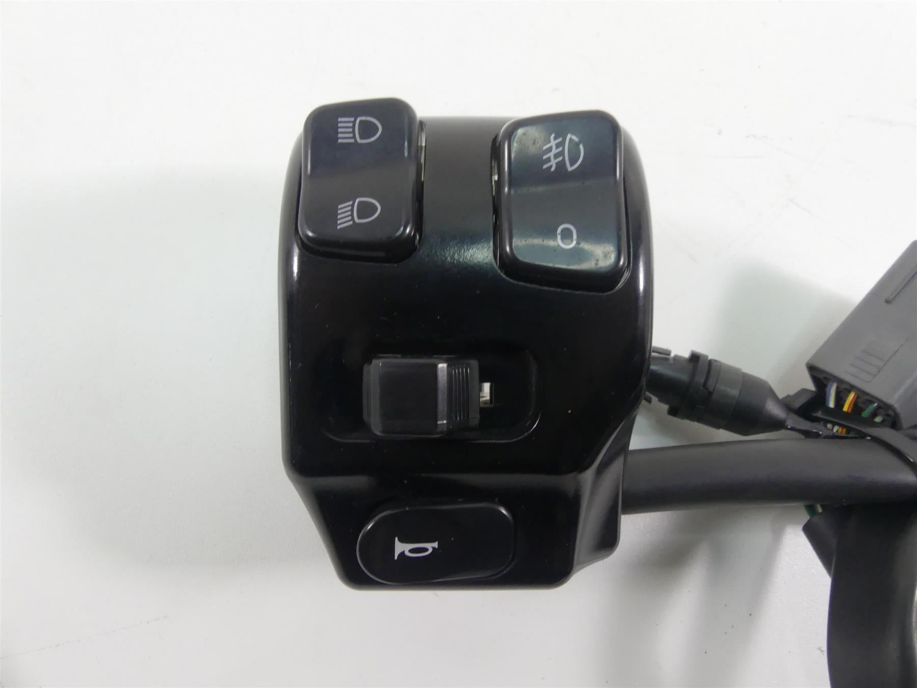 2013 Triumph Rocket 3 Touring Left Hand Light Blinker Control Switch T2046759 {{ shop.shopifyCountryName }} - Mototech271