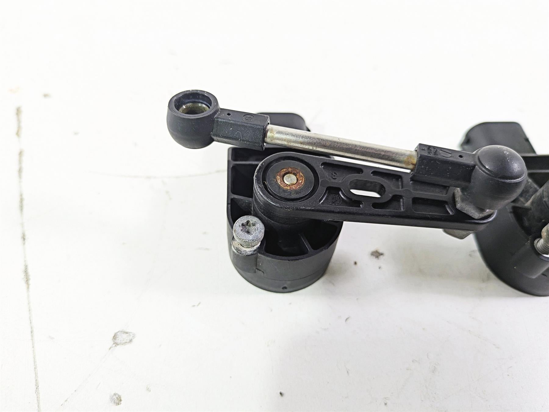 2015 BMW R1200GS Adv K51 Front & Rear Leveling Sensor 37146860843 37146870000 {{ shop.shopifyCountryName }} - Mototech271