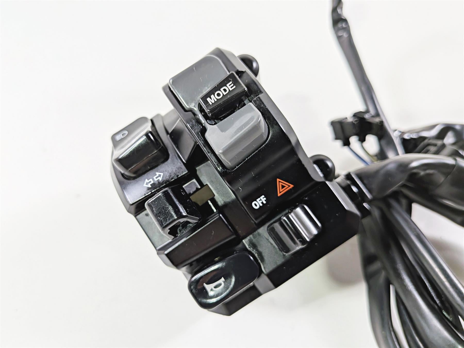 2022 Yamaha YZF R1 R1M RN65 Left Hand Mode Light Control Switch B3L-83969-01-00-Mototech271
