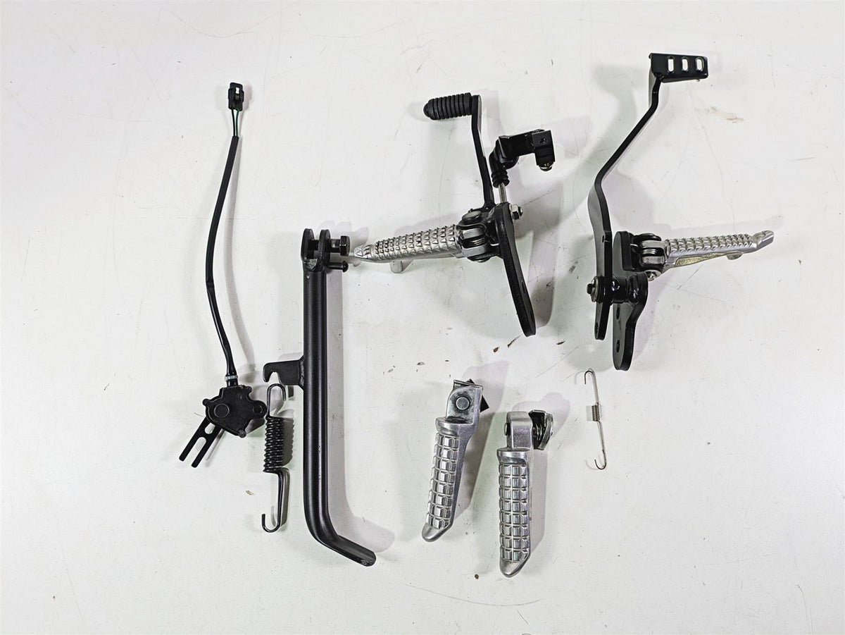 2021 Kawasaki Z125 Pro Front Rear Footpeg Rest Pedal Set 34003-0163-18R {{ shop.shopifyCountryName }} - Mototech271