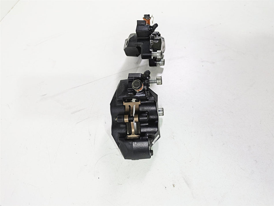 2017 Indian Chieftain Limited Front Brake Caliper Set 1912390 1912391 {{ shop.shopifyCountryName }} - Mototech271