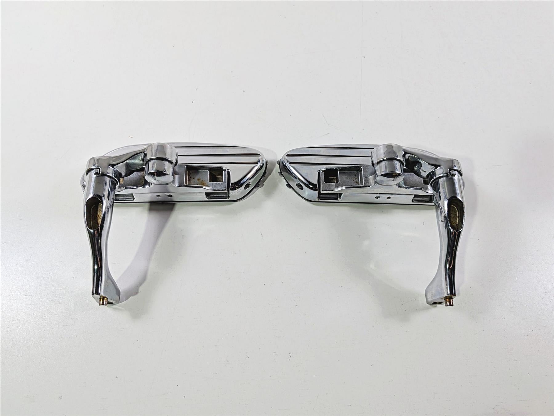 2011 Harley Touring FLHTCU CVO Electra Glide Passenger Floor Boards 50701-04-Mototech271