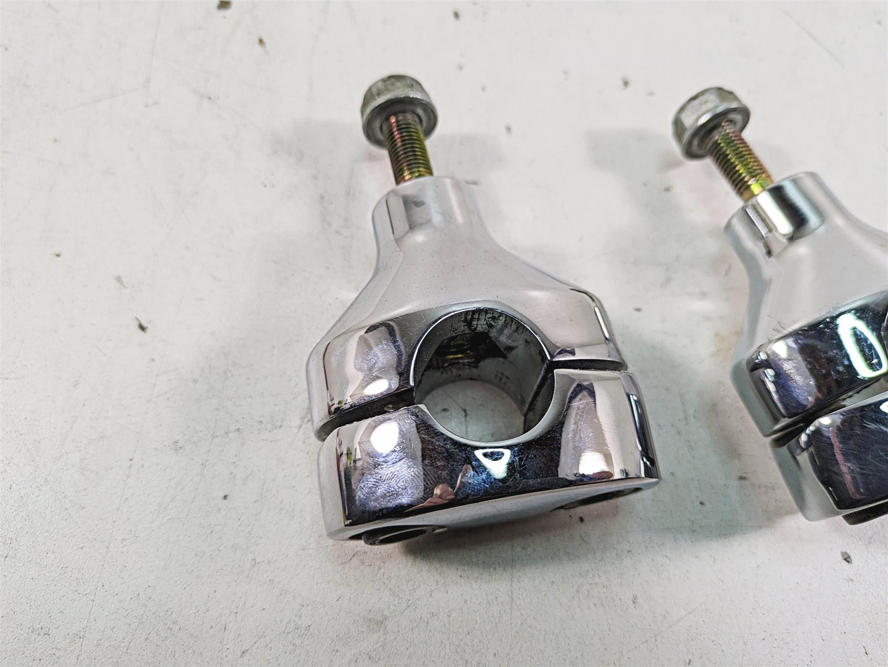 1997 Kawasaki VN1500 Vulcan Handlebar Risers Chrome Mounts 46012-1272 {{ shop.shopifyCountryName }} - Mototech271