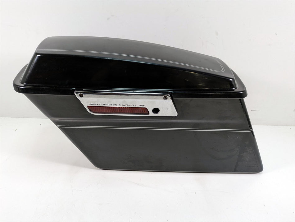2006 Harley Touring FLHTCUI Electra Glide Left Saddlebag Saddle Bag 90753-93 {{ shop.shopifyCountryName }} - Mototech271