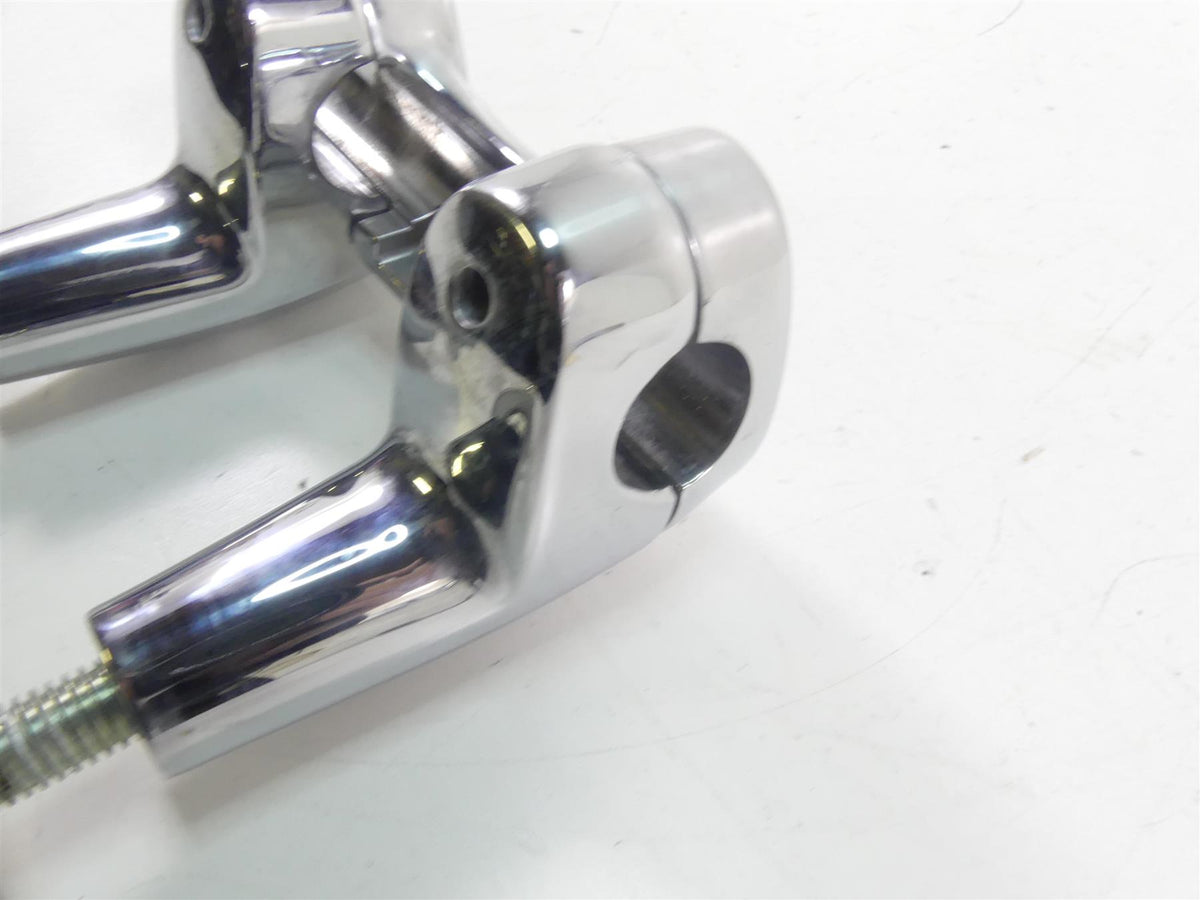 2015 Harley FLD Dyna Switchback Handlebar Chrome Riser Holder Set 55900005 {{ shop.shopifyCountryName }} - Mototech271