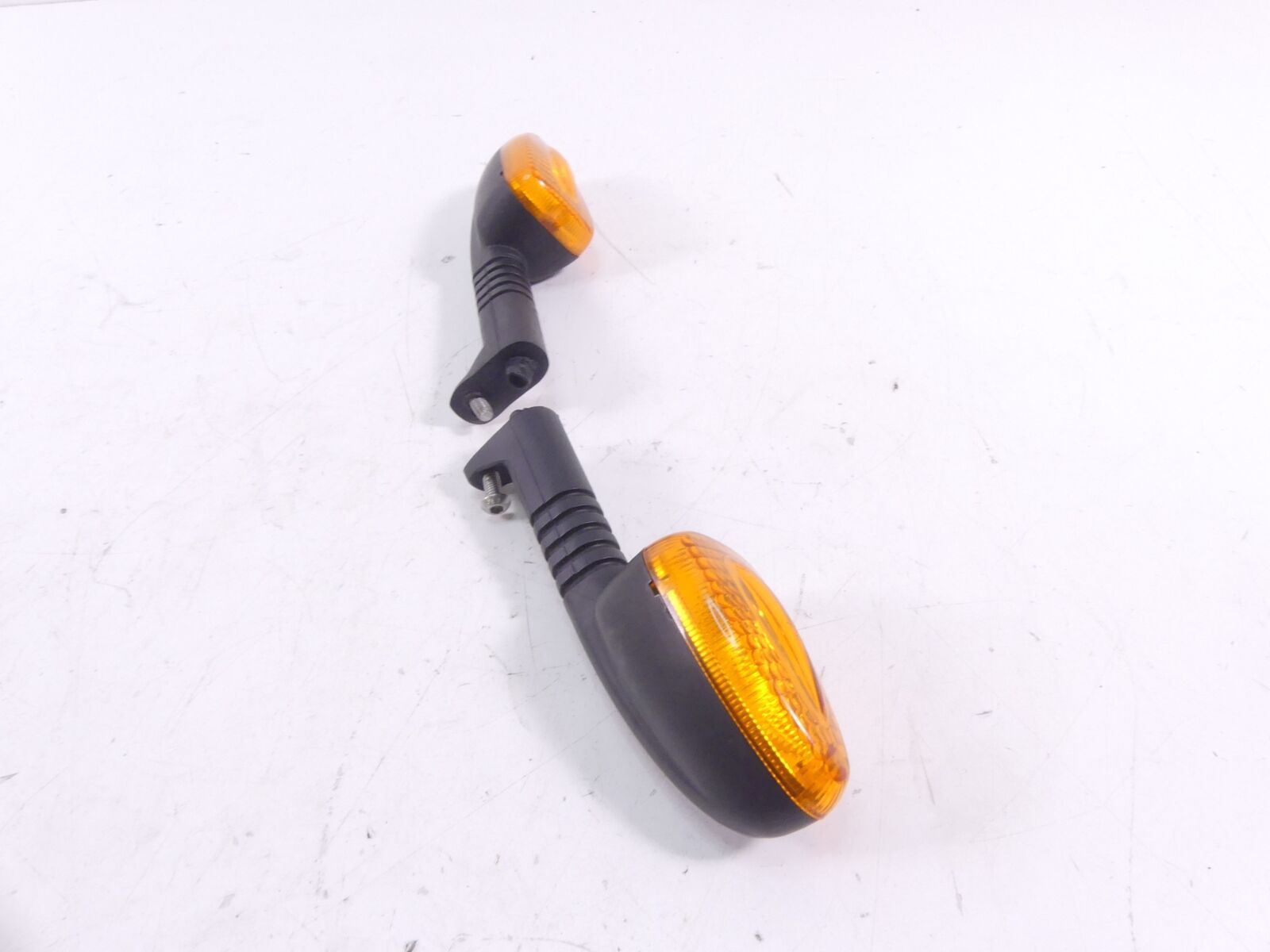 2005 BMW R1200GS K25 Front Blinker Turn Signal Indicator Set 63137667771 {{ shop.shopifyCountryName }} - Mototech271