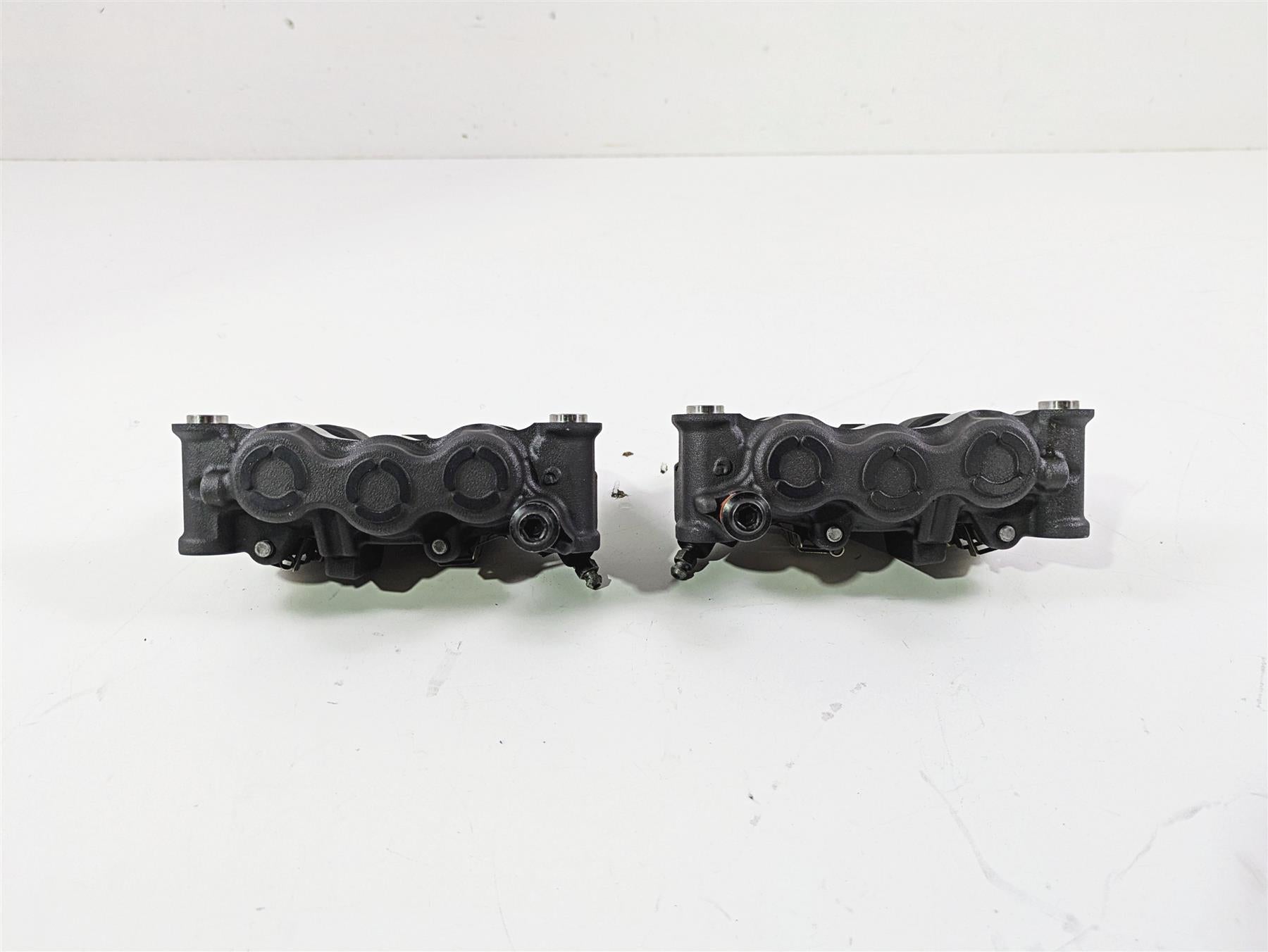 2014 Yamaha YZFR1 R1 RN22 6 Piston Front Brake Calipers 4C8-2580T-10 4C8-2580U {{ shop.shopifyCountryName }} - Mototech271