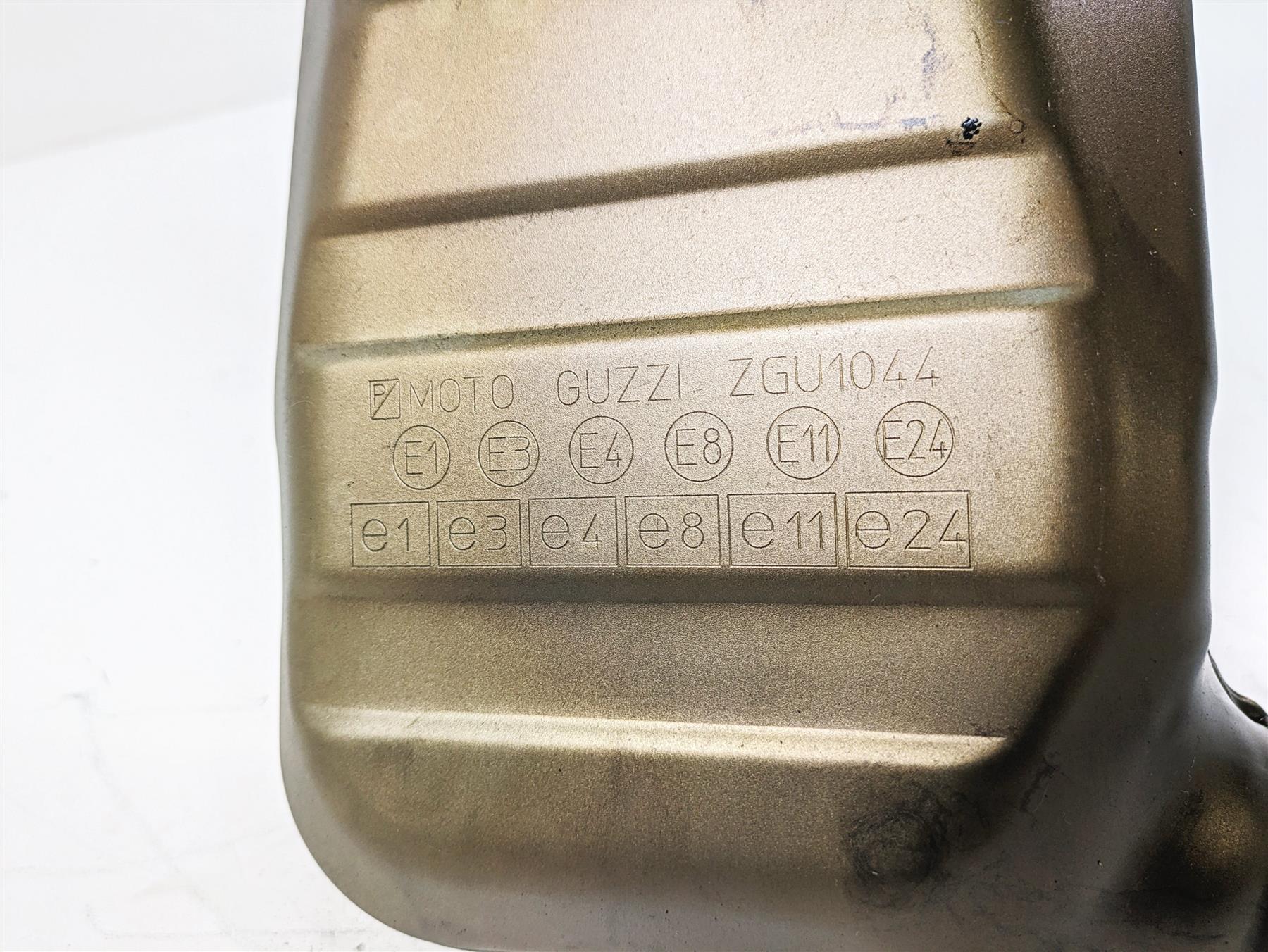 2020 Moto Guzzi V85 TT Adventure Oem Exhaust Pipe Center Chamber 2B0053175 {{ shop.shopifyCountryName }} - Mototech271