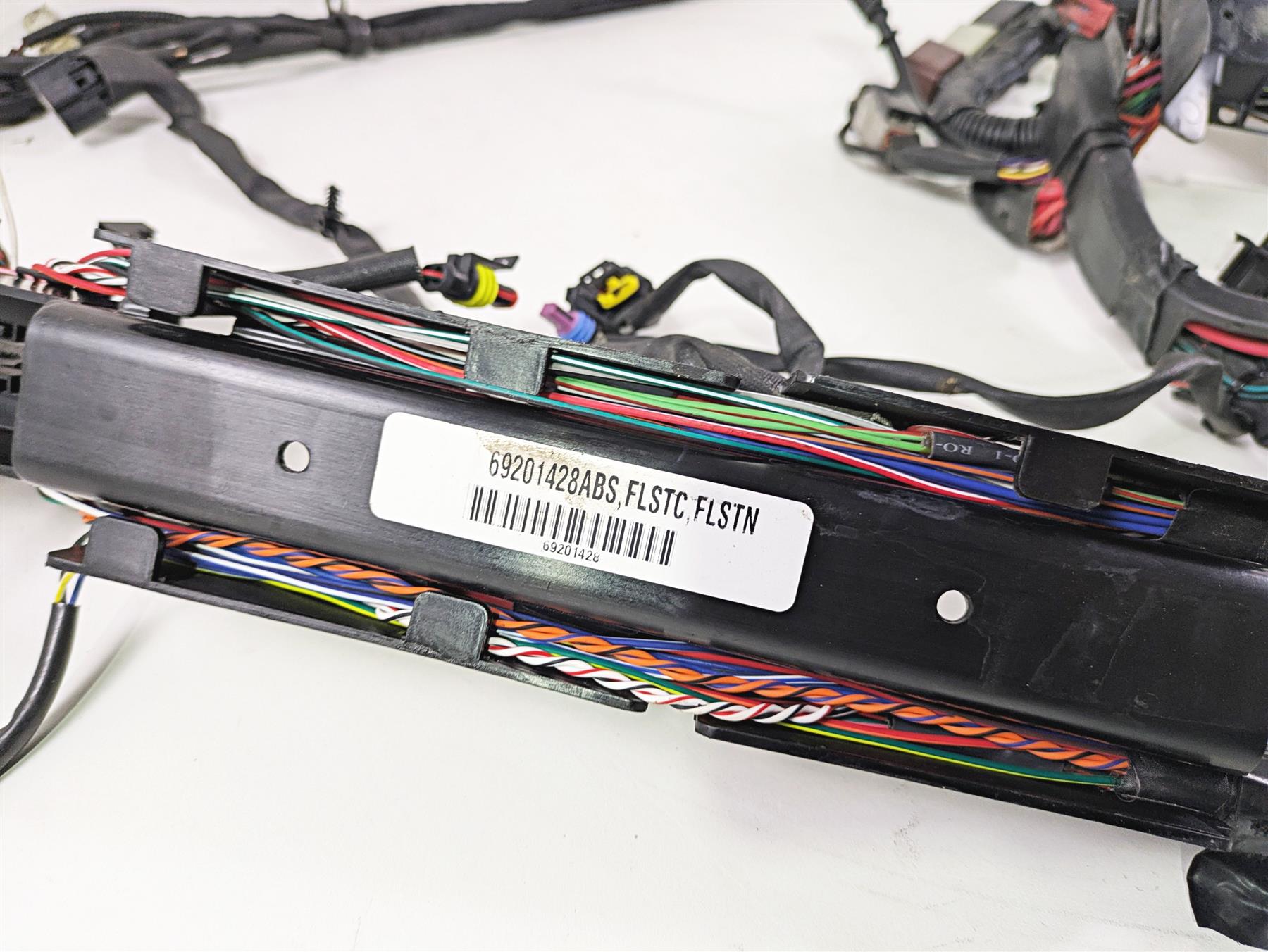 2017 Harley Softail Heritage Classic FLSTC Wiring Harness Loom - Abs 69201428 {{ shop.shopifyCountryName }} - Mototech271