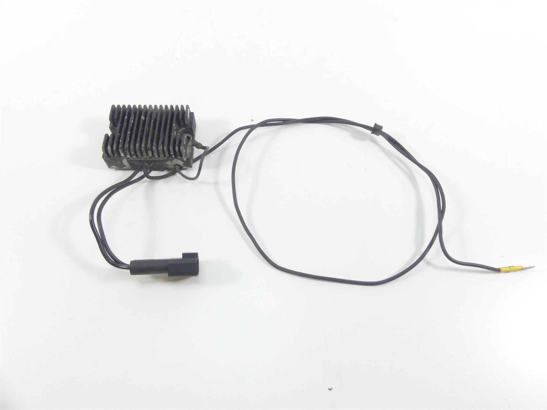 1999 Harley Dyna FXDS Convertible Rectifier Voltage Regulator 74518-99A {{ shop.shopifyCountryName }} - Mototech271