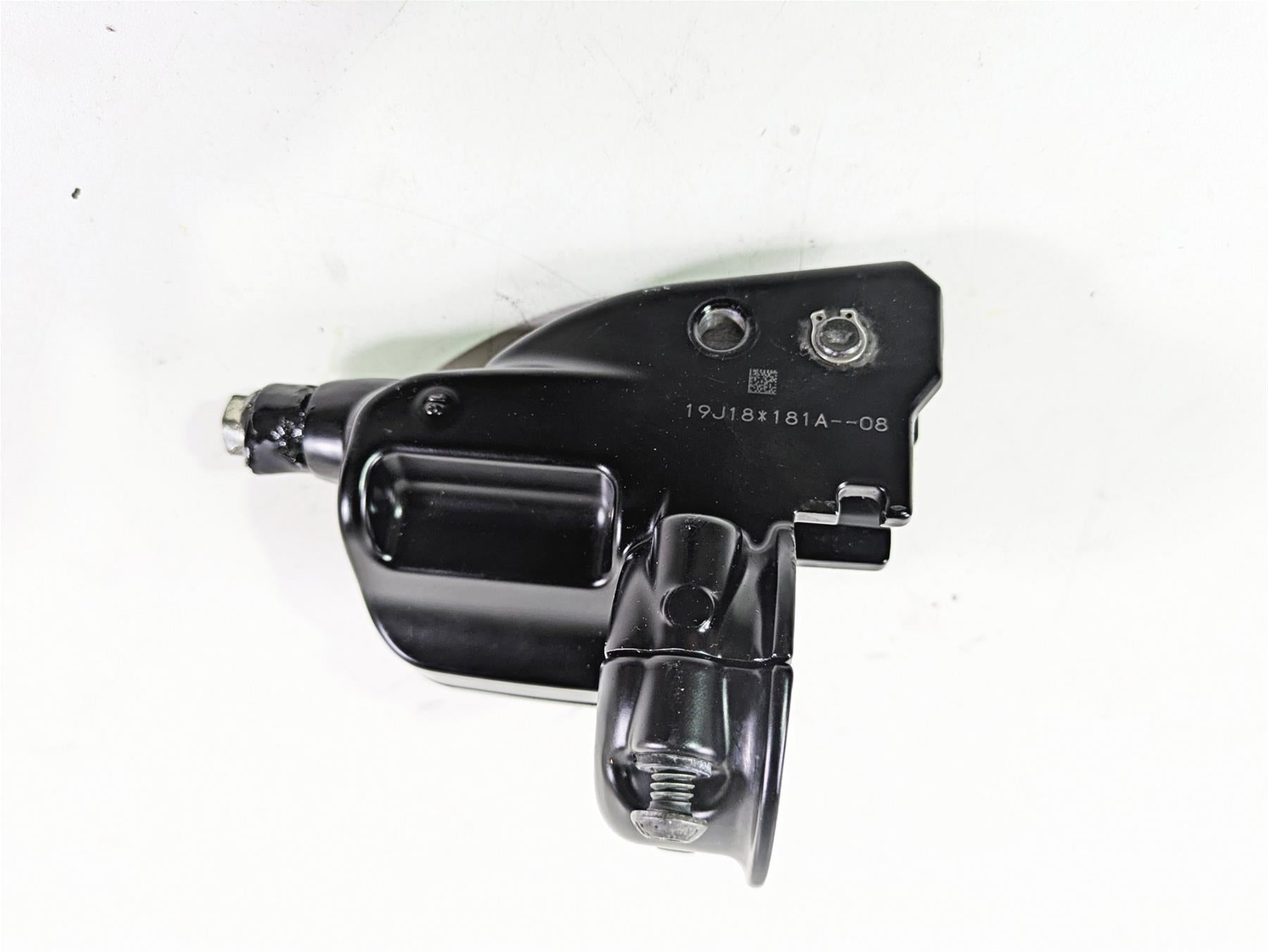 2011 Harley Touring FLHTCUSE CVO E-Glide Black Clutch Master Cylinder 36700056C {{ shop.shopifyCountryName }} - Mototech271