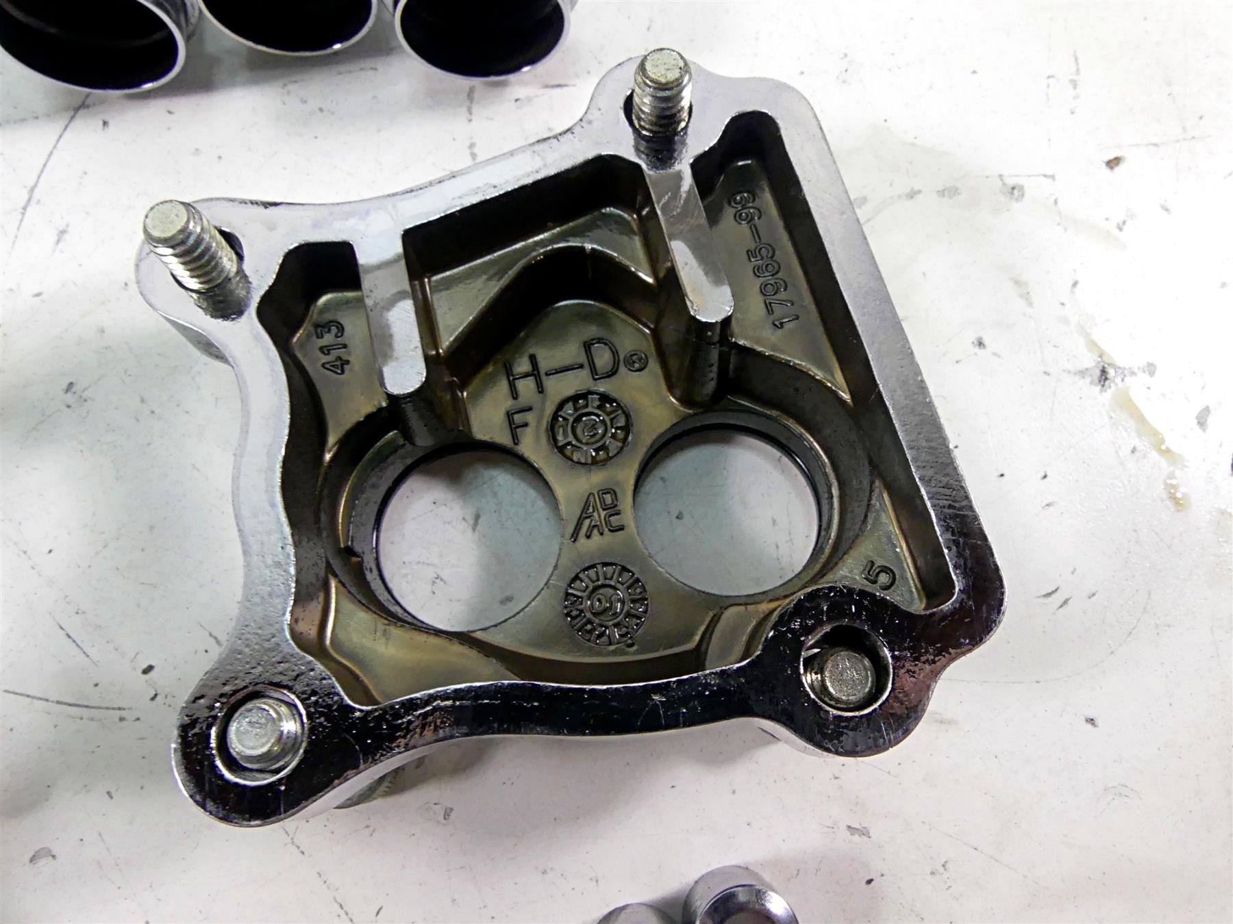2002 Harley Touring FLHTC Electra Glide Pushrod And Lifter Cover Set 17965-99 {{ shop.shopifyCountryName }} - Mototech271