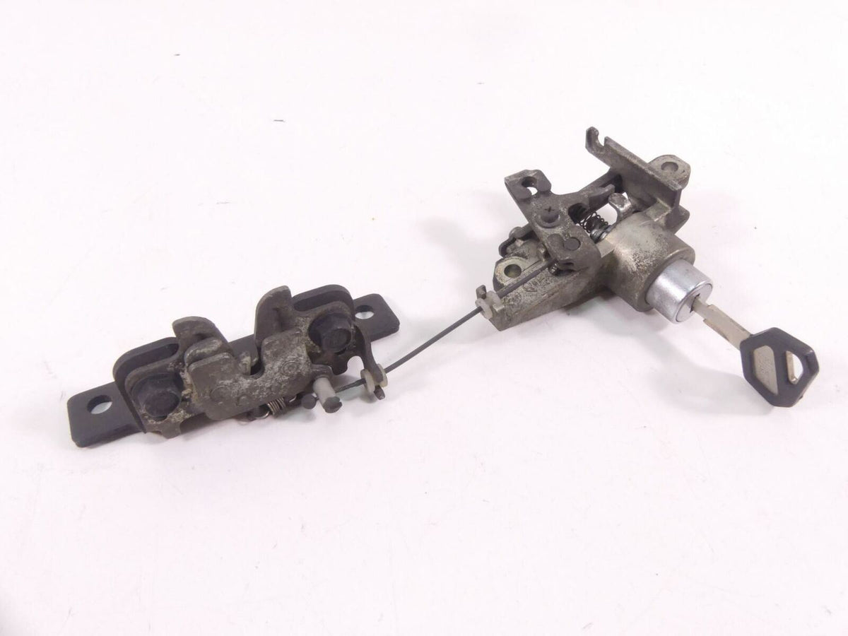 2010 Victory Vision Tour Ignition Switch Key Luggage Seat Lock Set 1015274 {{ shop.shopifyCountryName }} - Mototech271
