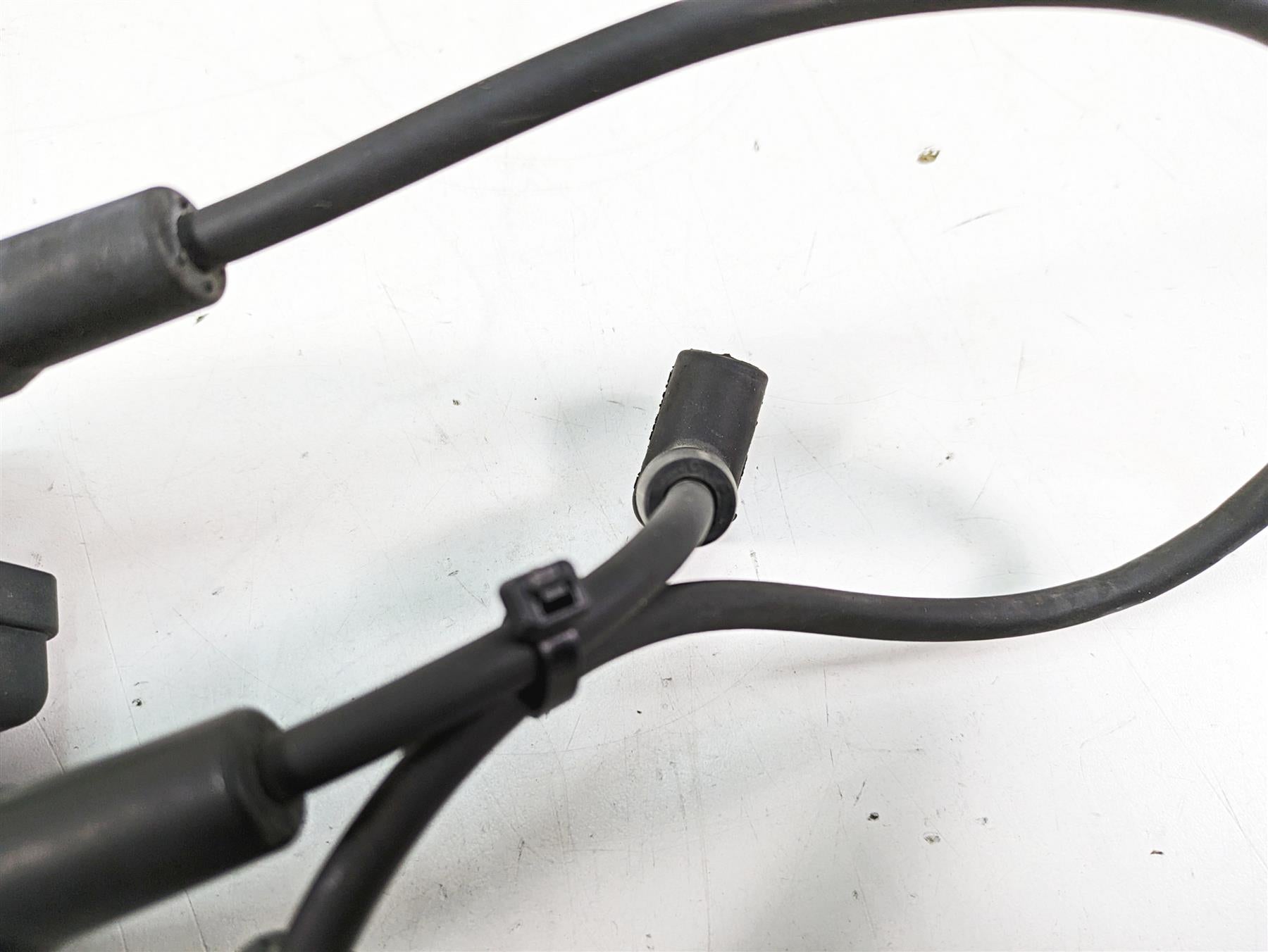 2006 Harley Softail FXSTSI Springer Ignition Coil Wires Plug Set 31743-01 {{ shop.shopifyCountryName }} - Mototech271