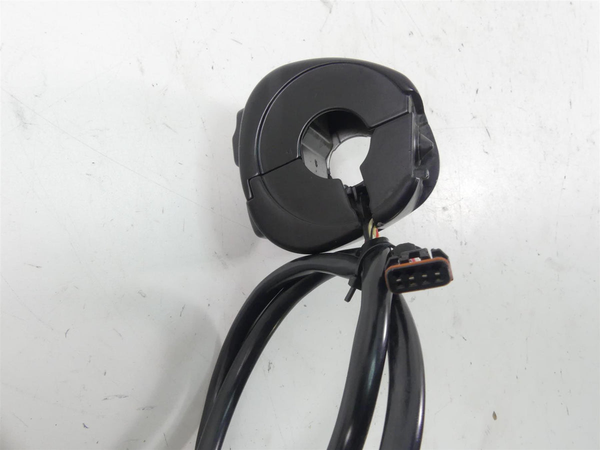 2018 Harley Softail FXBB Street Bob Left Hand Lights Control Switch 71500292 {{ shop.shopifyCountryName }} - Mototech271