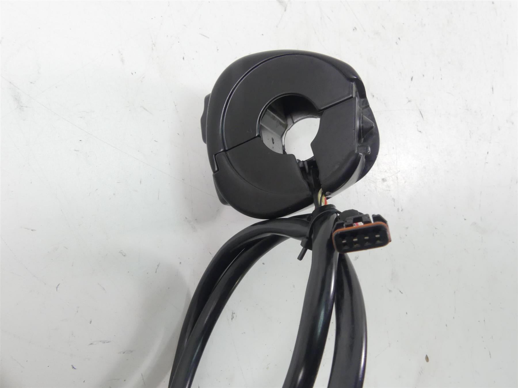 2018 Harley Softail FXBB Street Bob Left Hand Lights Control Switch 71500292 {{ shop.shopifyCountryName }} - Mototech271