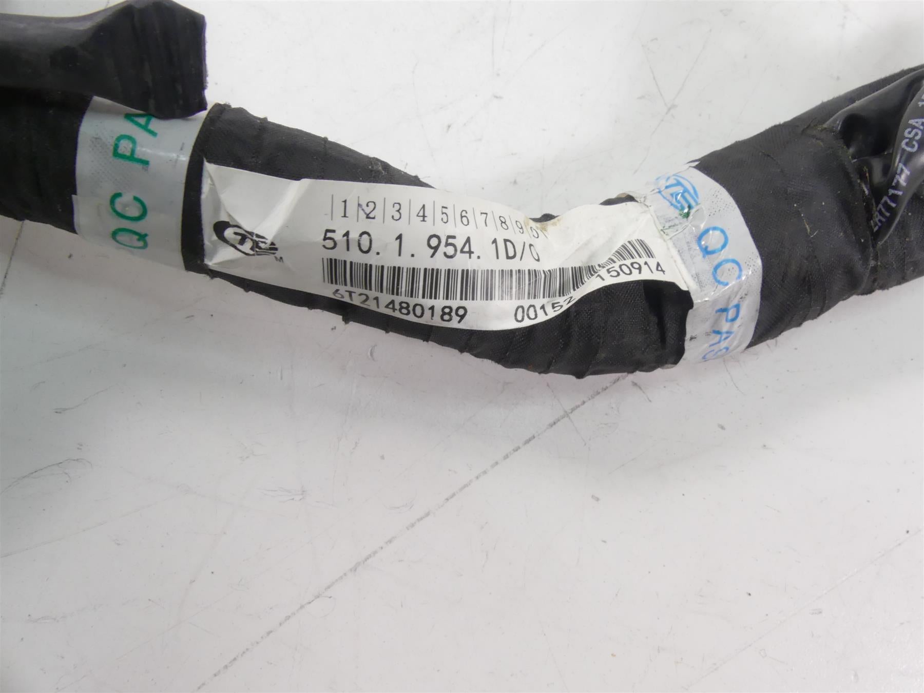 2015 Ducati Diavel Carbon Red Main Wiring Harness Loom - No Cuts 51019541D {{ shop.shopifyCountryName }} - Mototech271