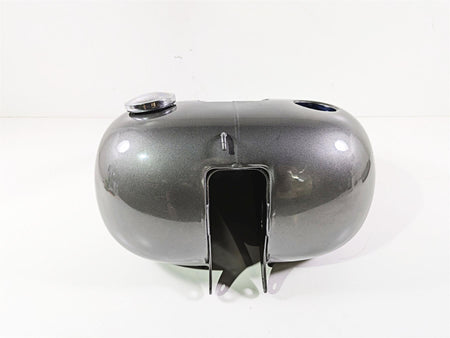 2009 Harley FLSTSB Cross Bones Fuel Gas Petrol Tank - Read 61000800 {{ shop.shopifyCountryName }} - Mototech271