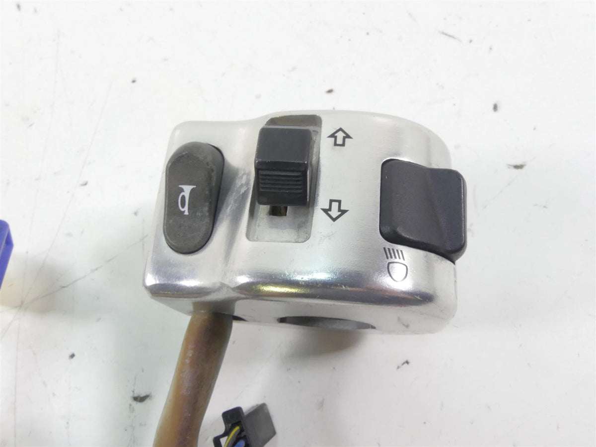 2001 Yamaha XV1600 Road Star Left Hand Turn Signal Control Switch 5BN-83973-00 {{ shop.shopifyCountryName }} - Mototech271
