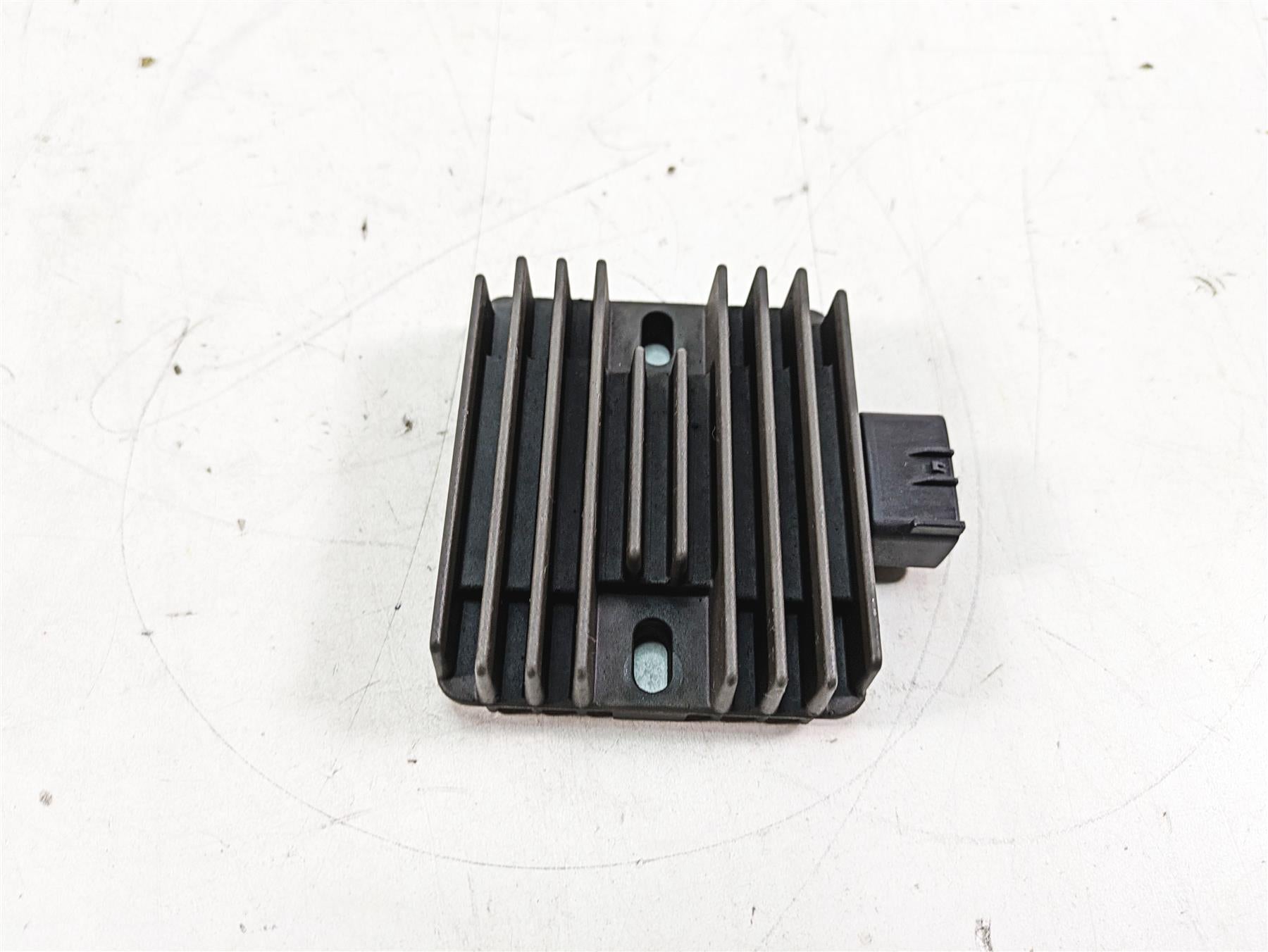 2013 MV Agusta F3 675 ERA Rectifier Voltage Regulator SH678KA 8000B3206 {{ shop.shopifyCountryName }} - Mototech271