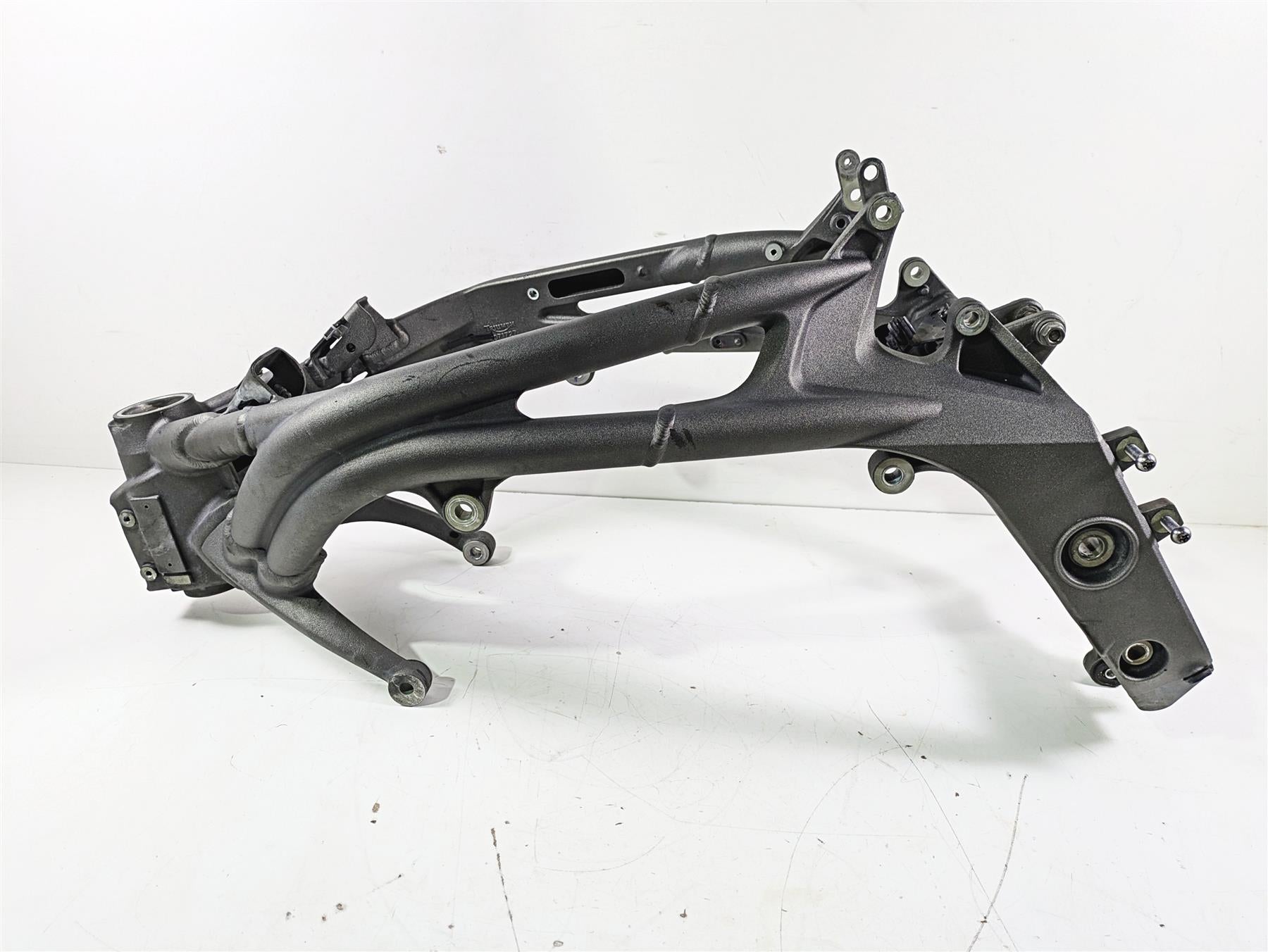 2019 Triumph Speed Triple RS 1050 Straight Main Frame Chassis FOR EXPORT With Nonrepairable Texas Title T2072079 {{ shop.shopifyCountryName }} - Mototech271