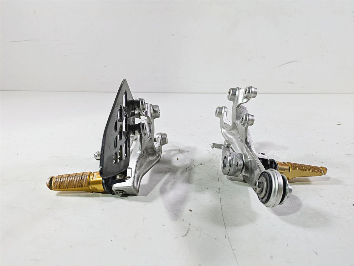 2016 BMW S1000RR K46 Left Right Footpeg Set Shifter Brake Pedal 46717728307 {{ shop.shopifyCountryName }} - Mototech271