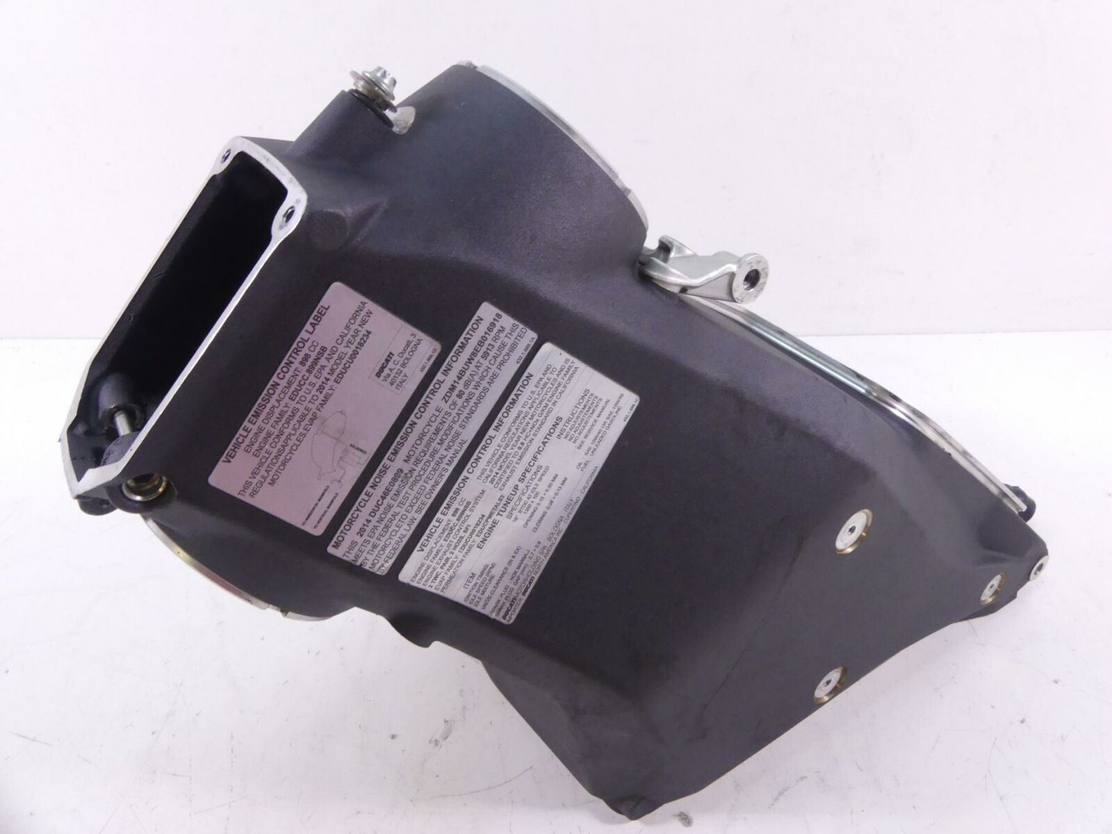 2014 Ducati 899 Panigale Straight Main Frame Chassis Slvg Air Box 47012051CA {{ shop.shopifyCountryName }} - Mototech271