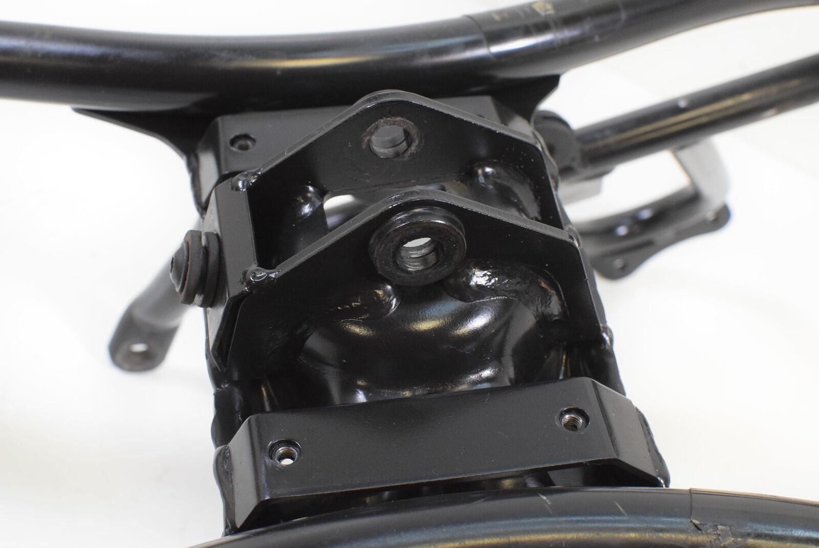 2001 BMW R1150 GS R21 Rear Subframe & Inner Fender 46512314698 {{ shop.shopifyCountryName }} - Mototech271