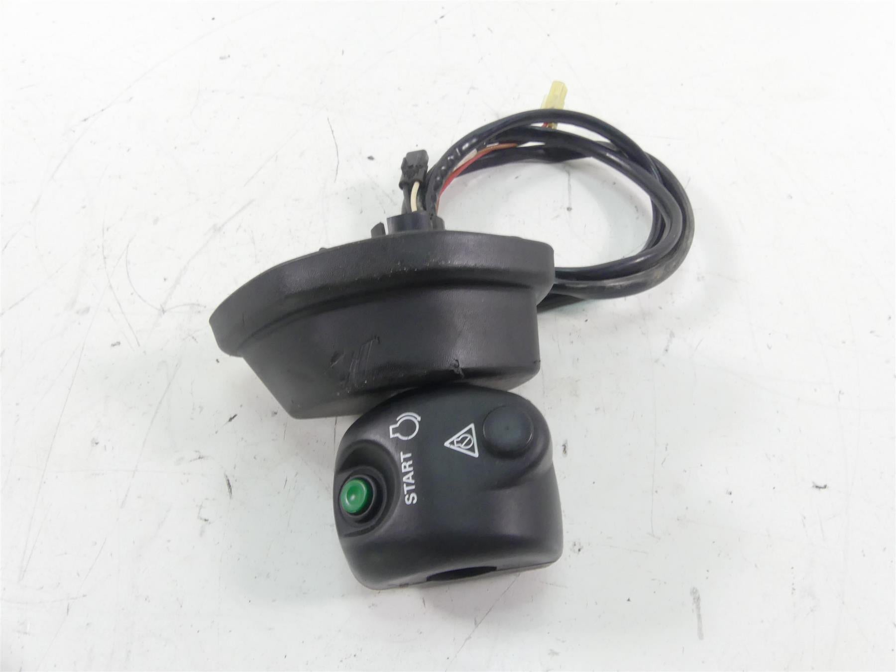 2017 Yamaha Waverunner EX Sport 1050 BS Left Control Switch F3Y-68310-00-00 {{ shop.shopifyCountryName }} - Mototech271