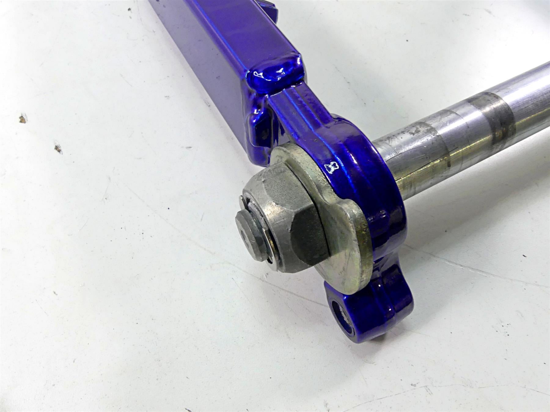 2007 Harley Touring FLHRSE CVO Road King Rear Swingarm Candy Cobalt 48613-07 {{ shop.shopifyCountryName }} - Mototech271