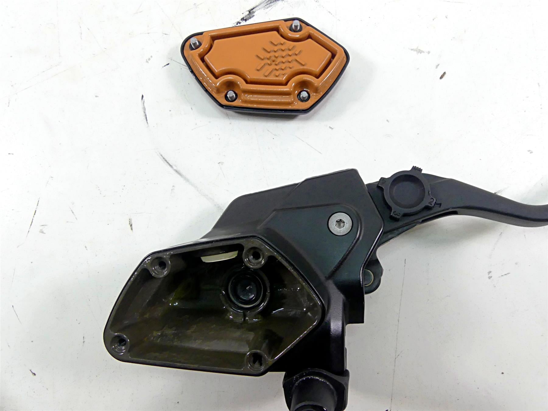 2016 BMW R1200GS Adv K51 Front Brake Master Cylinder 32728559604 {{ shop.shopifyCountryName }} - Mototech271