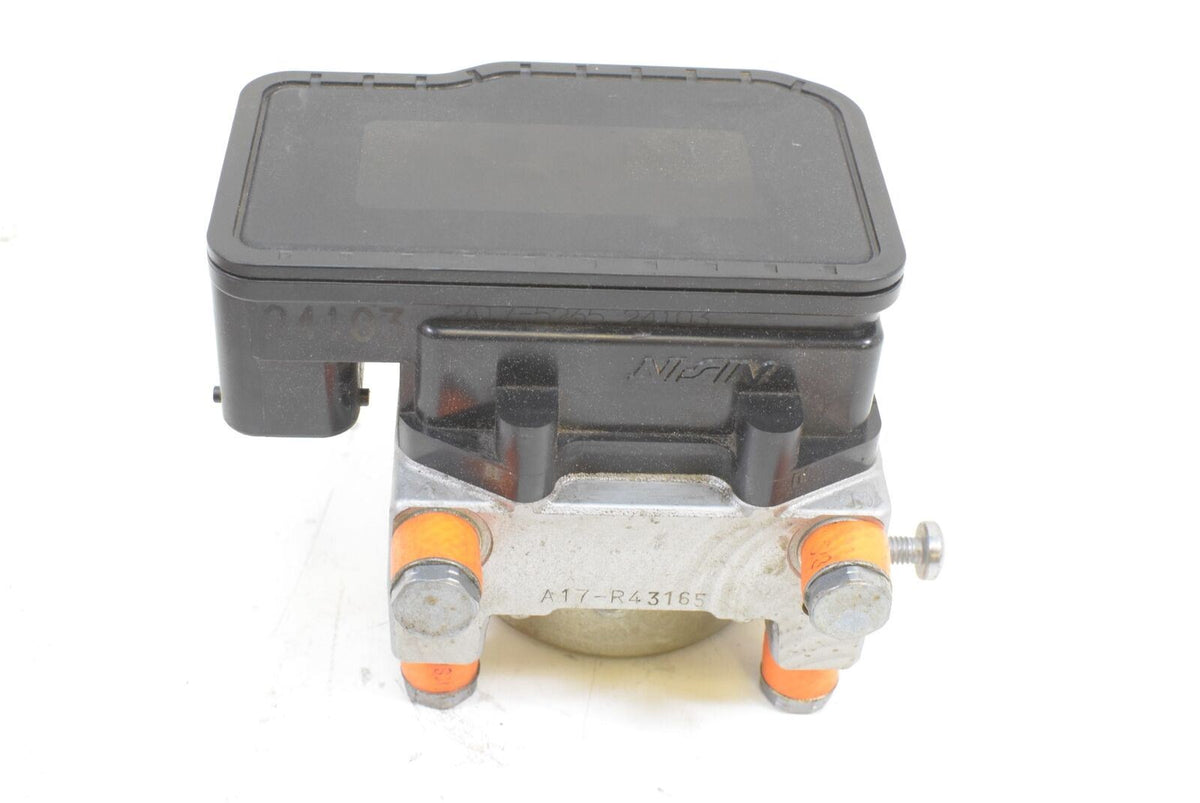 2013 Triumph Speed Triple 1050 R Abs Brake Pump Module T2024104 {{ shop.shopifyCountryName }} - Mototech271